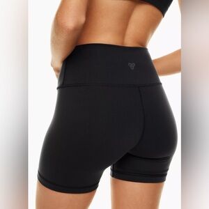 TNA Cheeky Butter Bike Shorts 7”